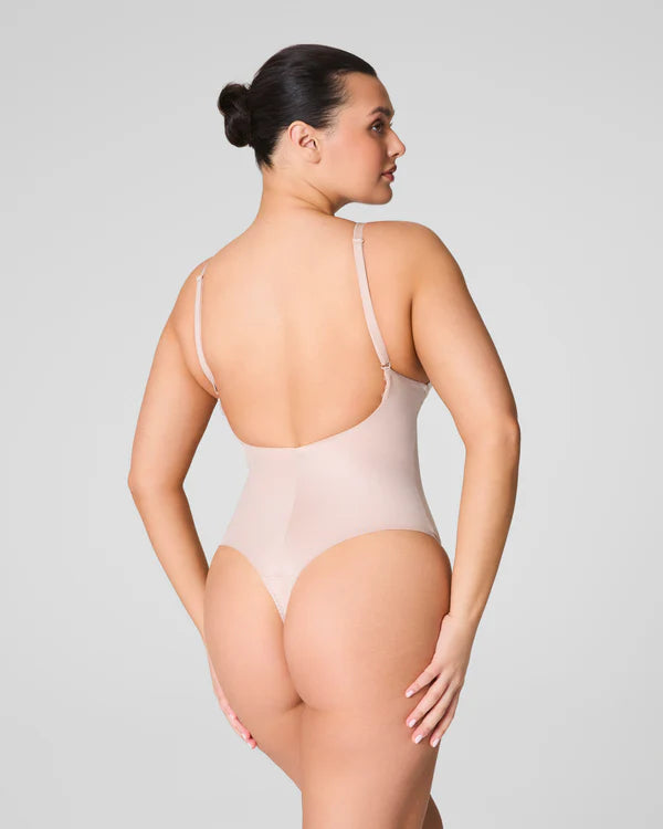Body perizoma modellante beige con schiena scoperta vista posteriore