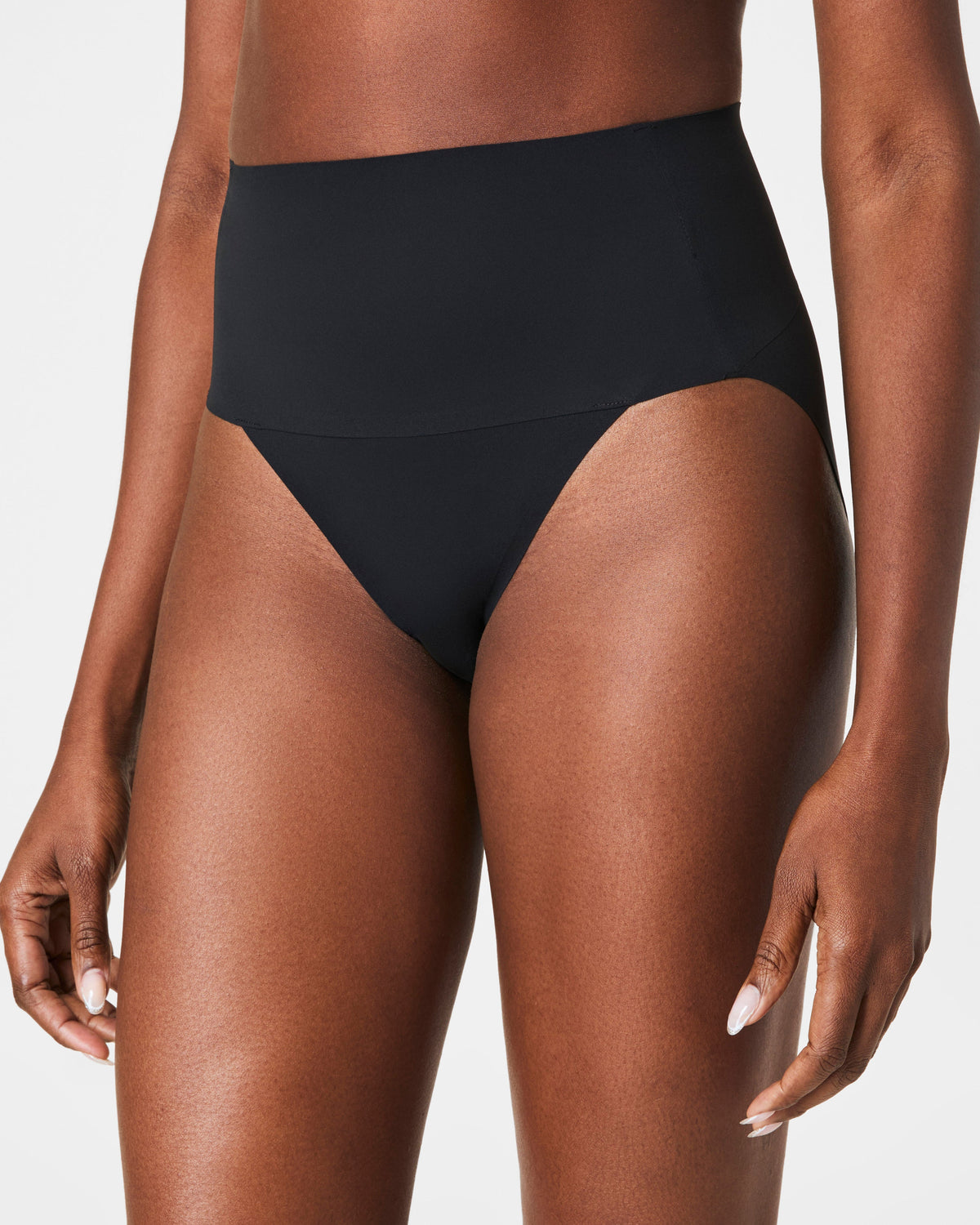 Dettaglio del tessuto dello slip modellante a vita alta
